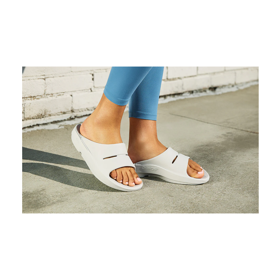 OOFOS Unisex OOahh Slide Moonstone