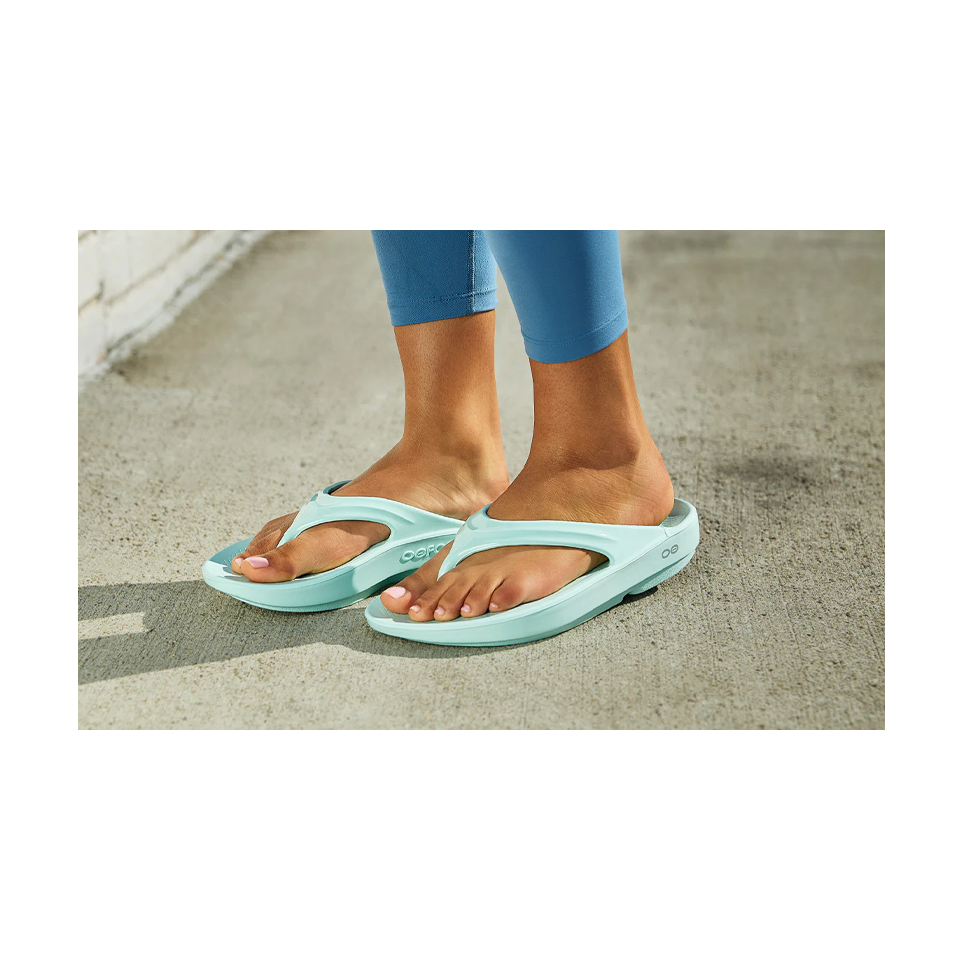 OOFOS Women's OOlala Sandal Mint