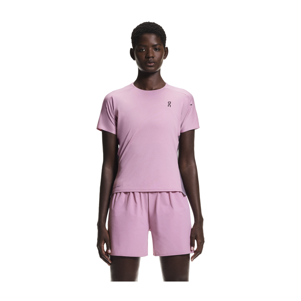 On Women's Performance-T Sakura/Dew Berry