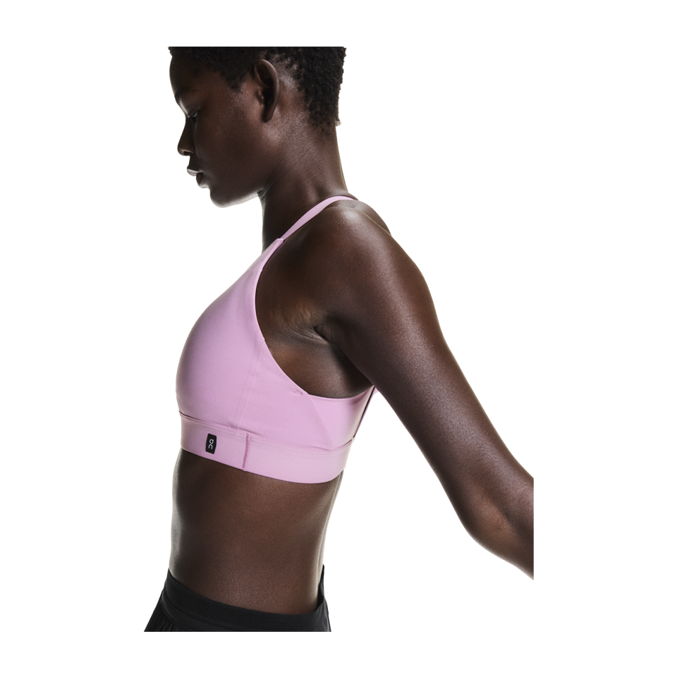 On Women's Performance Bra Sakura