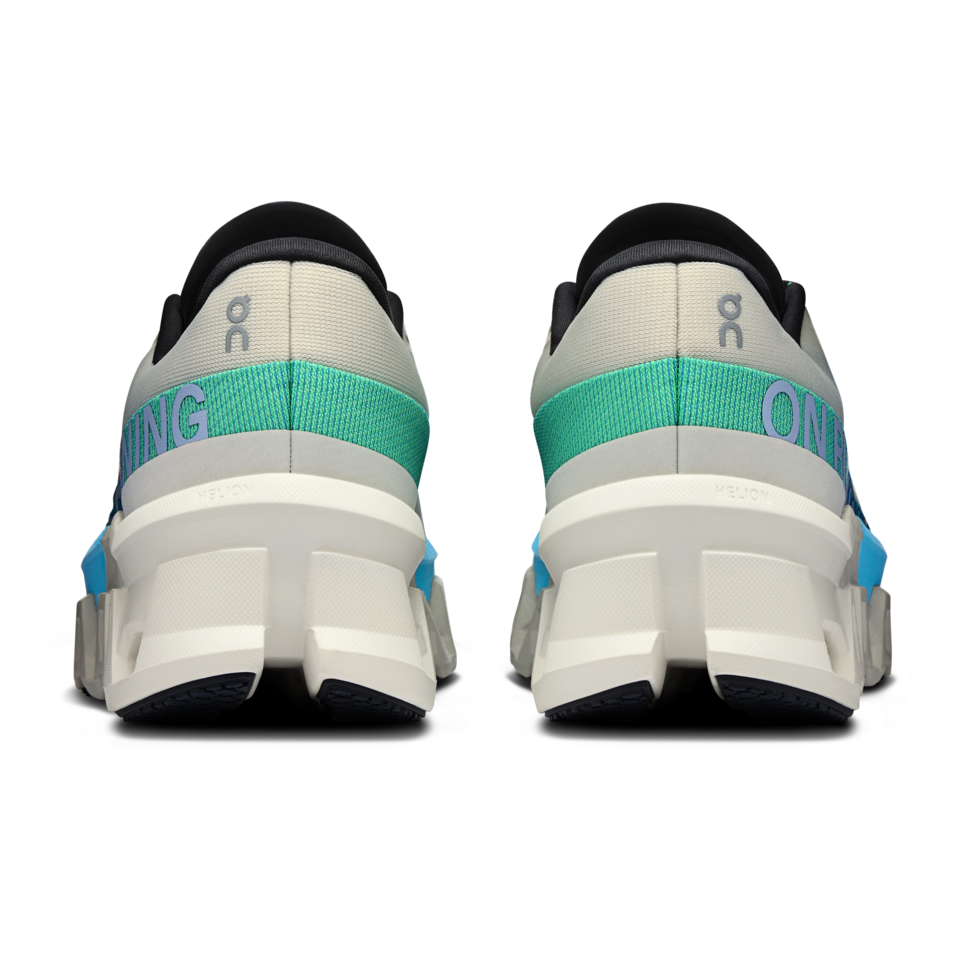 On Women's Cloudmonster 2 Cream/Horizon