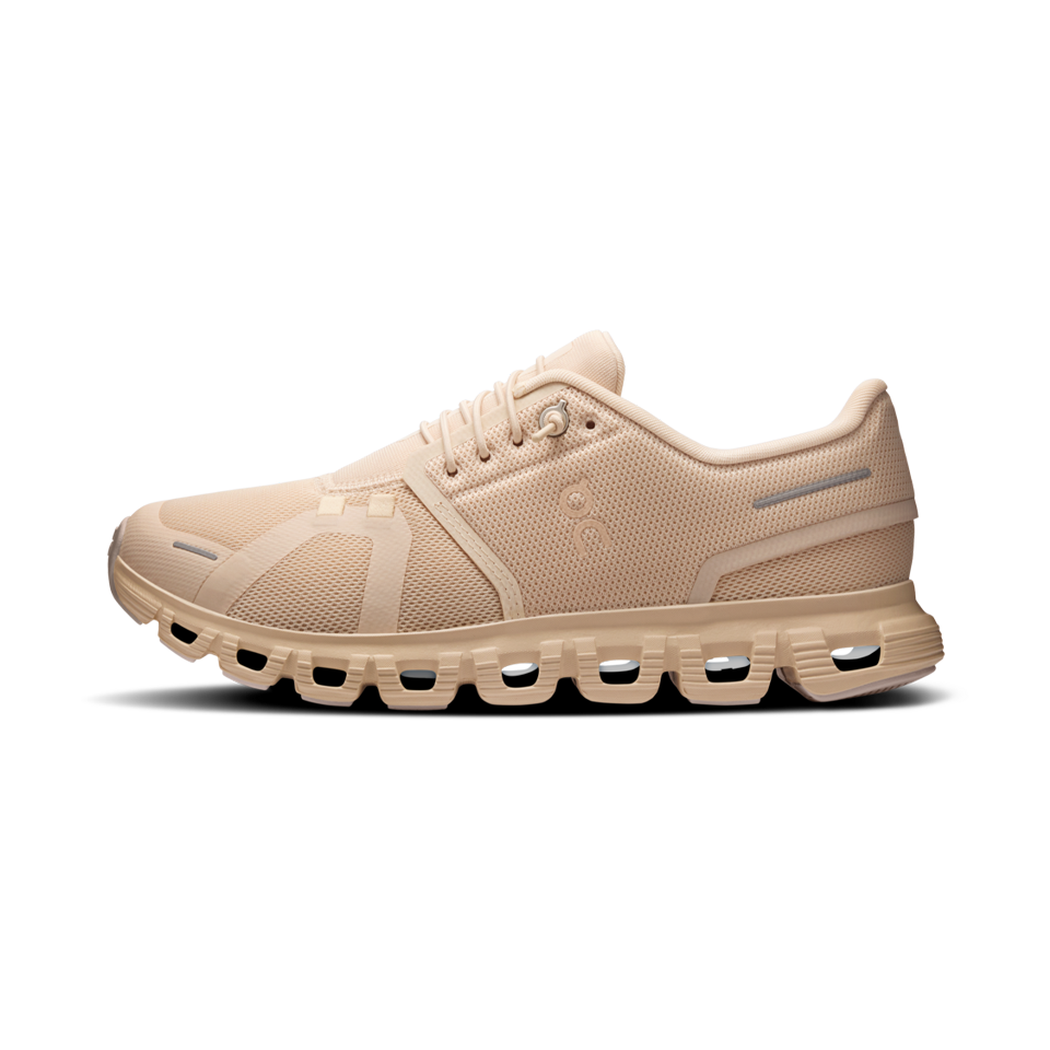 On Women's Cloud 6 Sand/Sand
