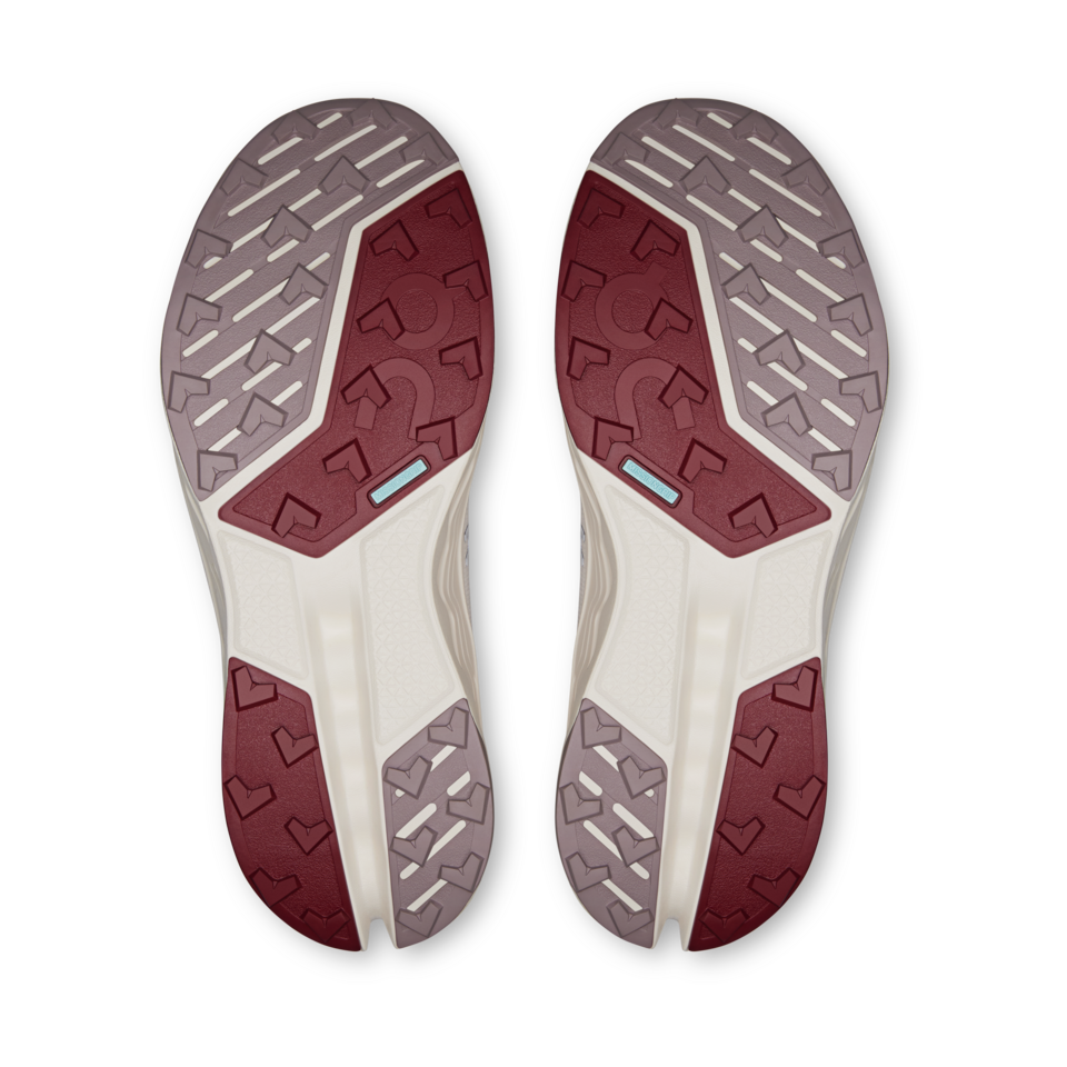 On Women's Cloudsurfer Trail 2 Lily/Gardenia