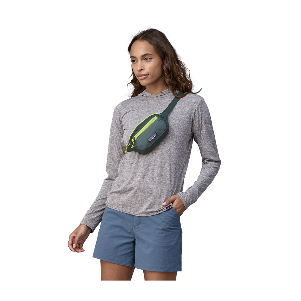 Patagonia Ultralight Black Hole Mini Hip Pack 1L Nouveau Green