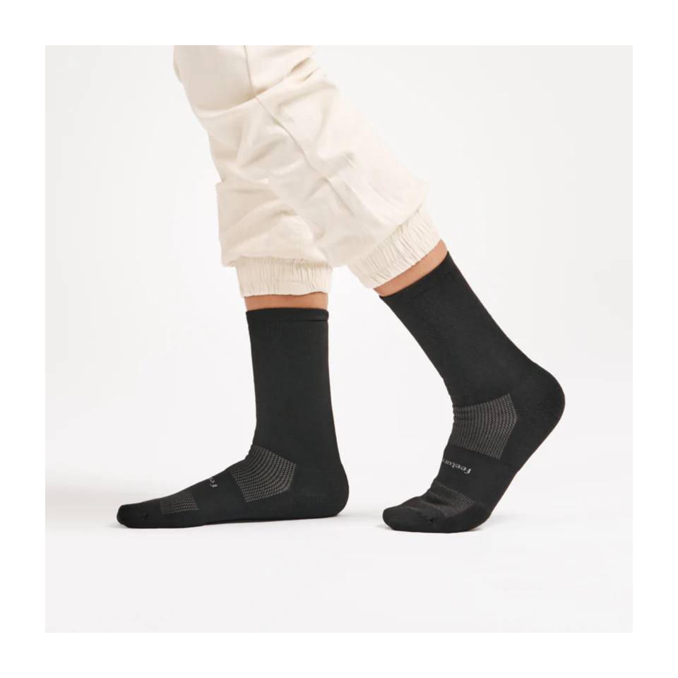 Feetures HIGH PERFORMANCE Max Cushion Crew Black