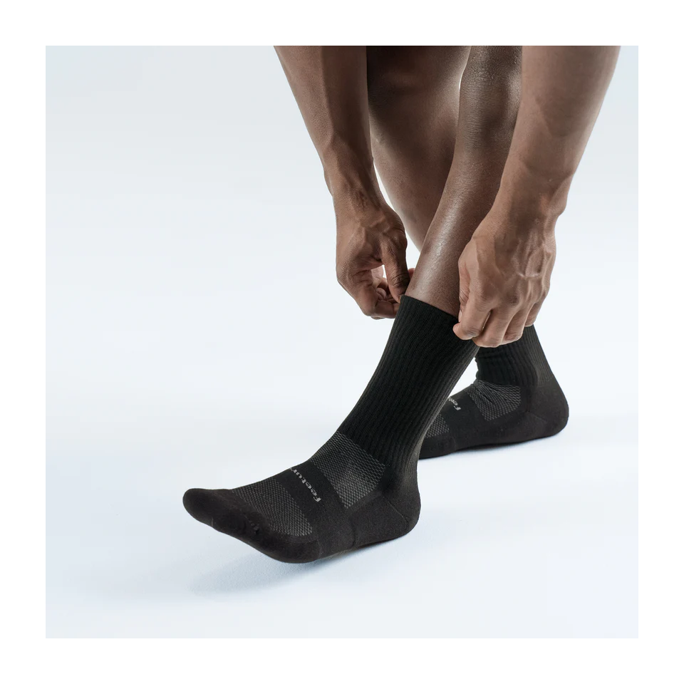 Feetures HIGH PERFORMANCE Max Cushion Crew Black