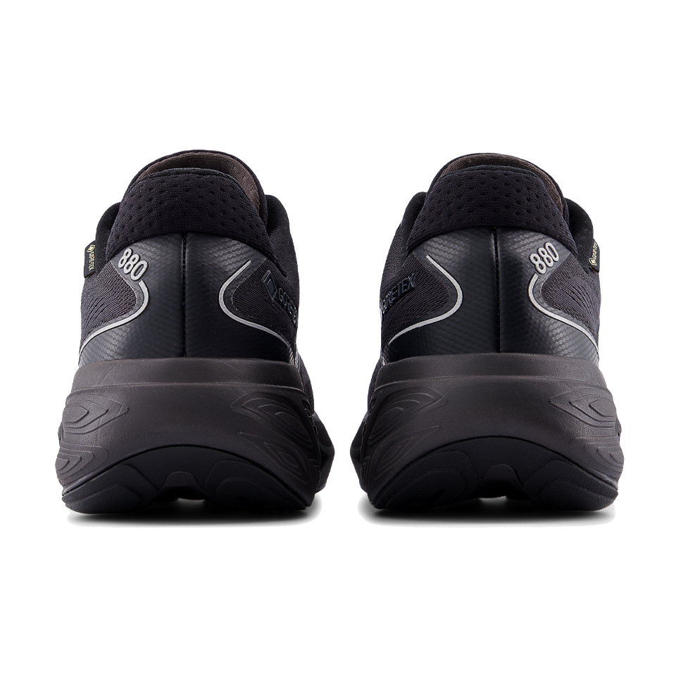 New Balance Men's Fresh Foam X 880 v15 GORE-TEX Black/Castlerock