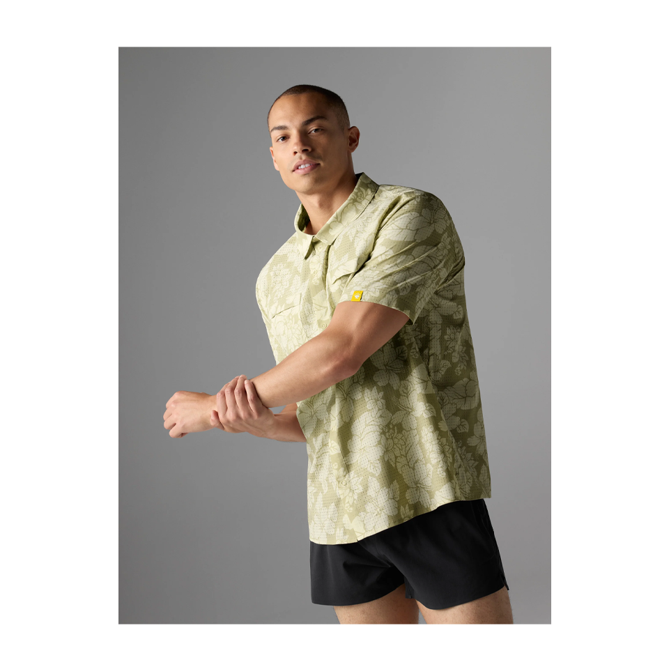 rabbit Men's High Country Relaxed SS Mohave Hibiscus