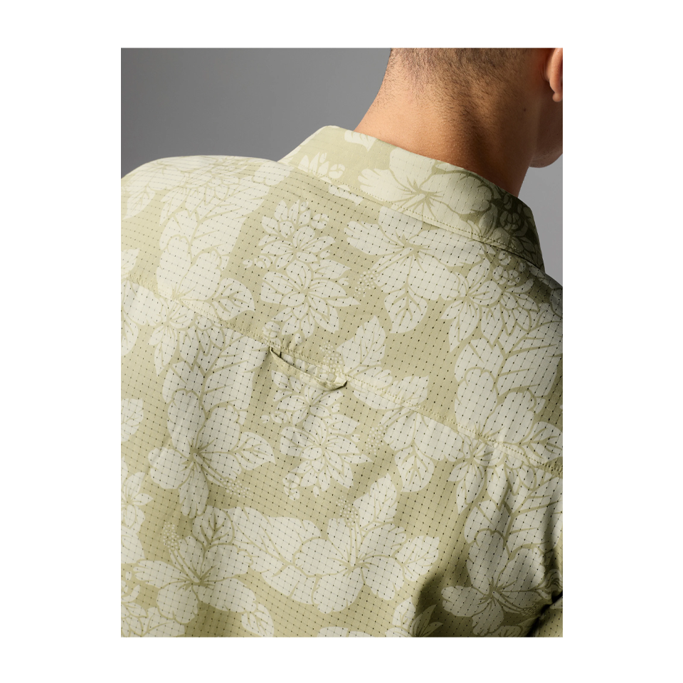 rabbit Men's High Country Relaxed SS Mohave Hibiscus