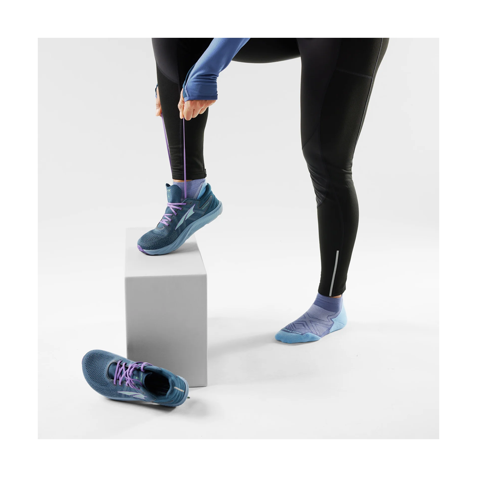 Smartwool Women's Run Ankle Socks Targeted Cushion Nightfall Blue