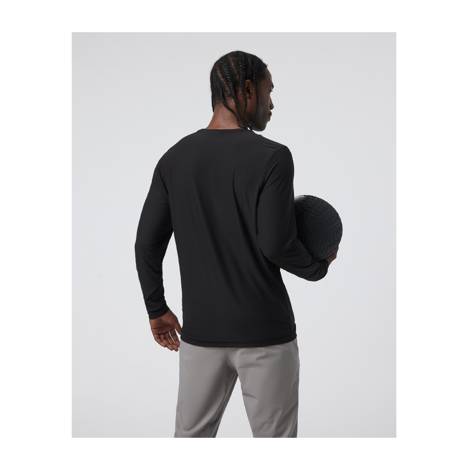 Vuori Men's Long Sleeve Strato Tech Tee Black