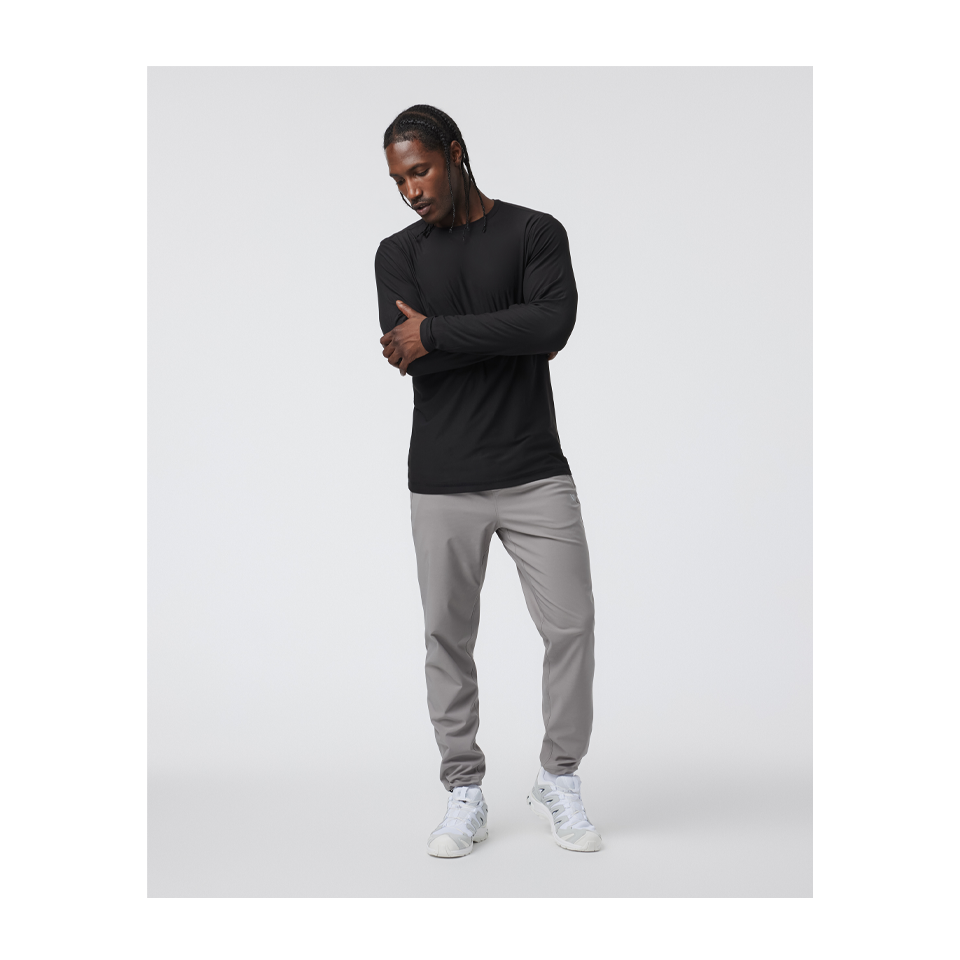 Vuori Men's Long Sleeve Strato Tech Tee Black