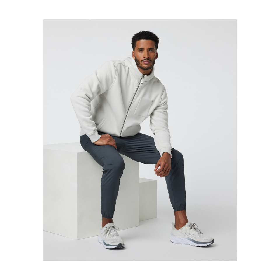 Vuori Men's Kore Jogger Charcoal