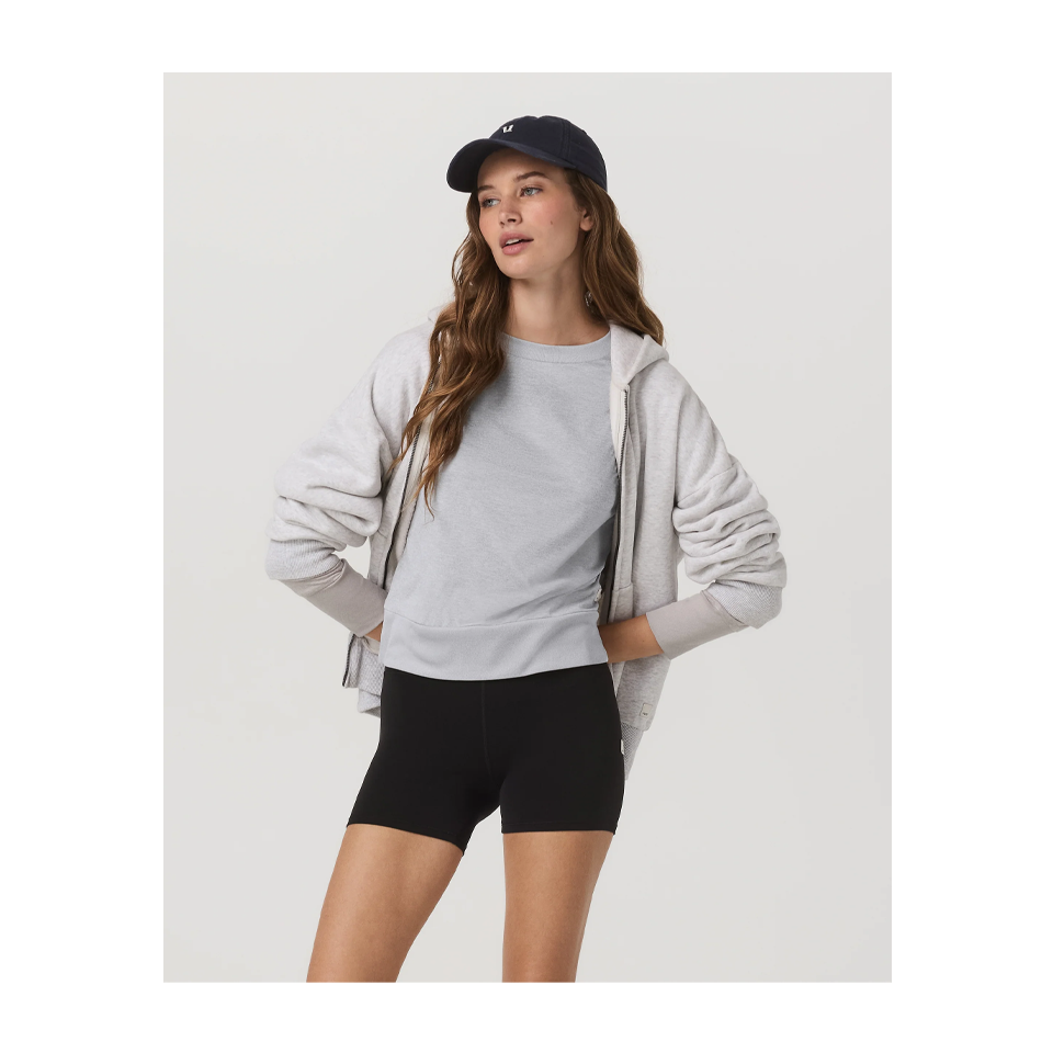 Vuori Women's Daydream Crew Light Heather Grey