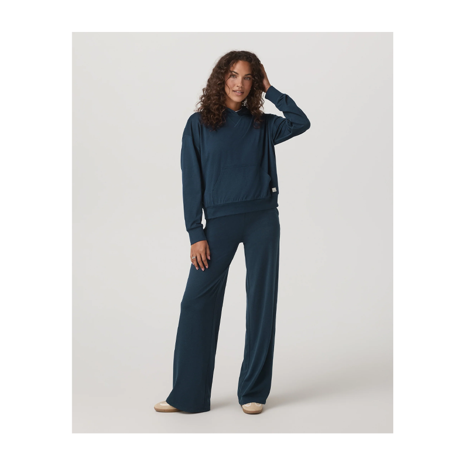Vuori Women's Halo Modern Pullover Hoodie Blue Coast Heather