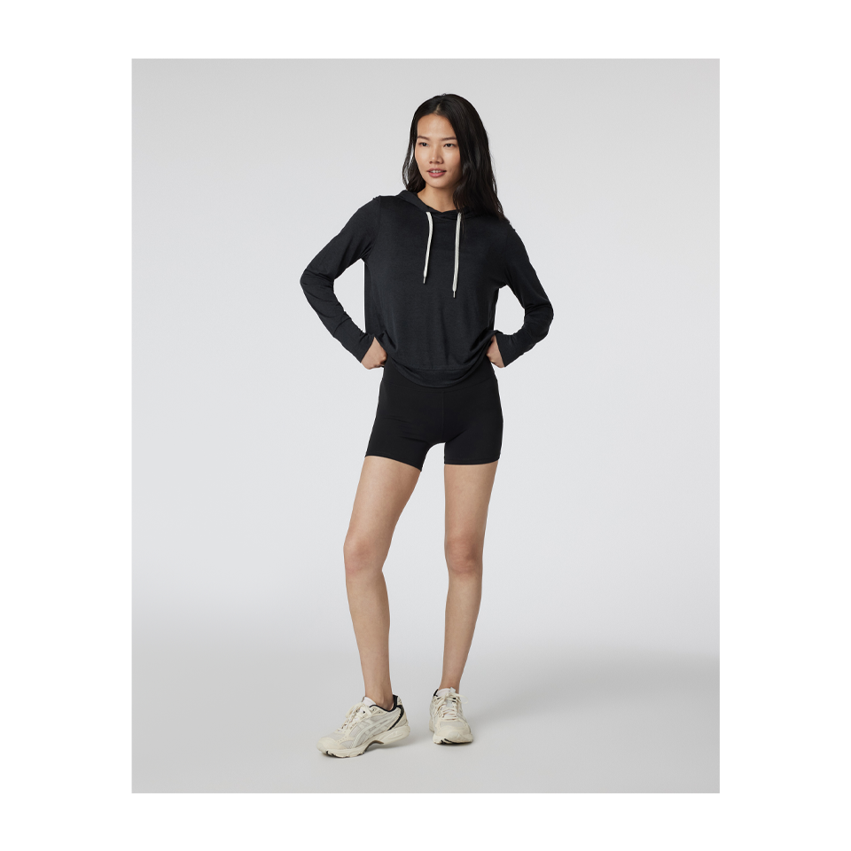 Vuori Women's Halo Essential Hoodie Black Heather