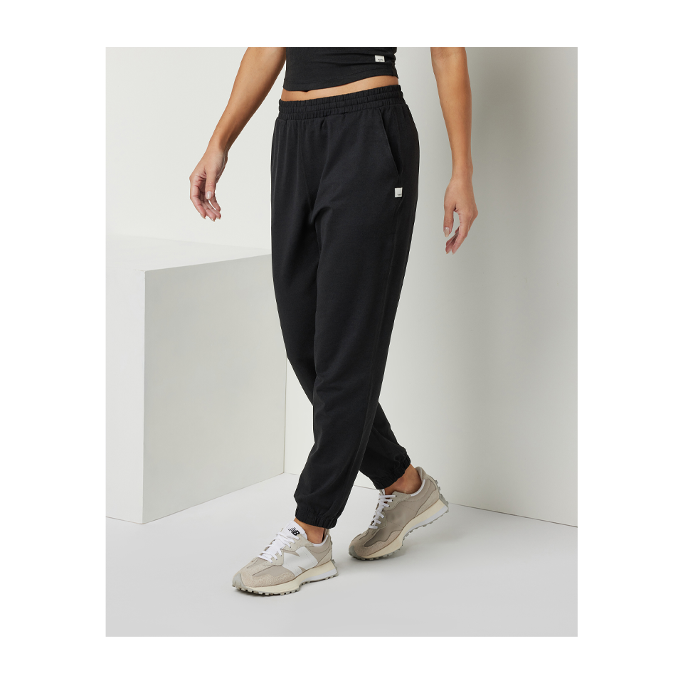 Vuori Women's Boyfriend Sweatpant Black Heather