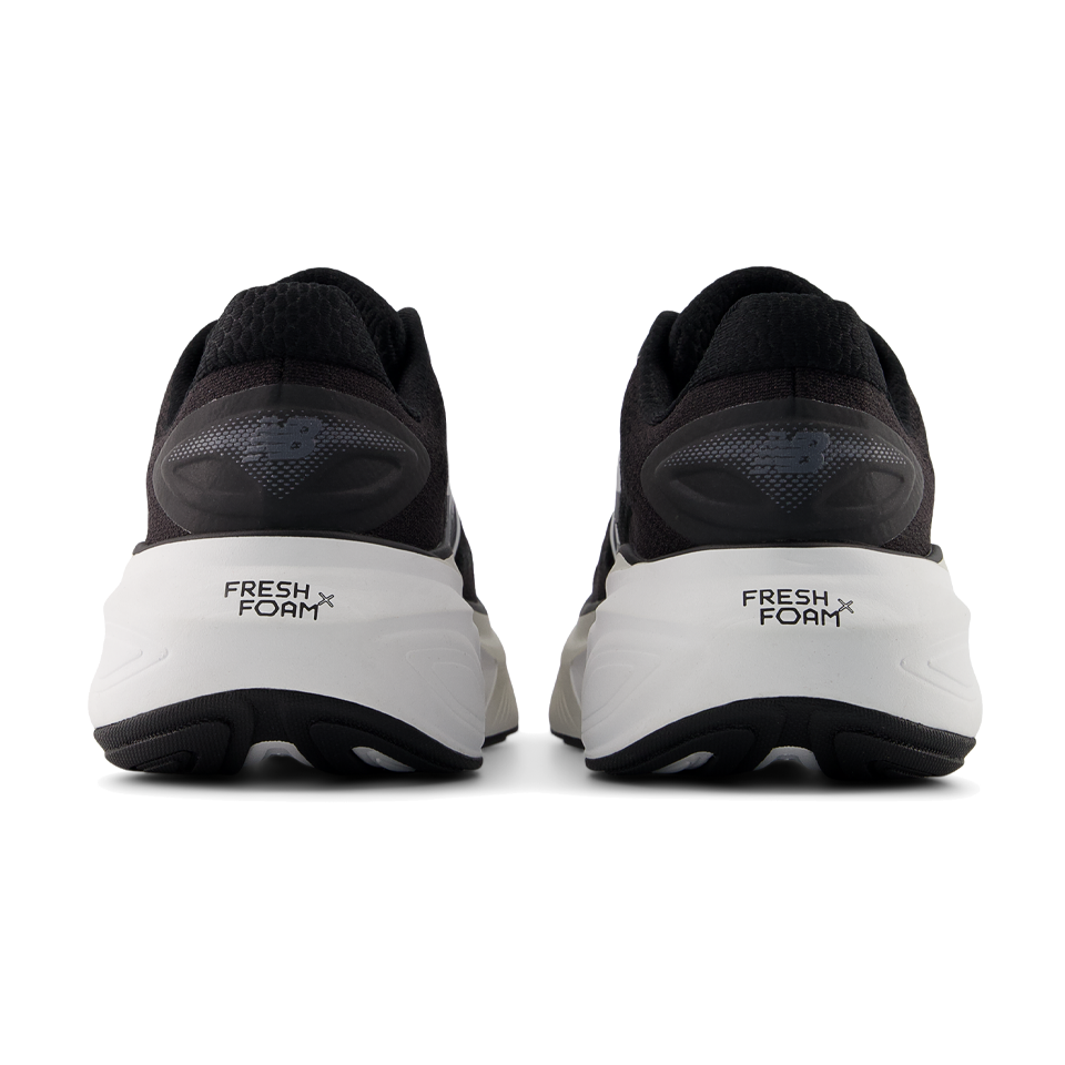 New Balance Women's Fresh Foam More v6 Black/Grey Matter