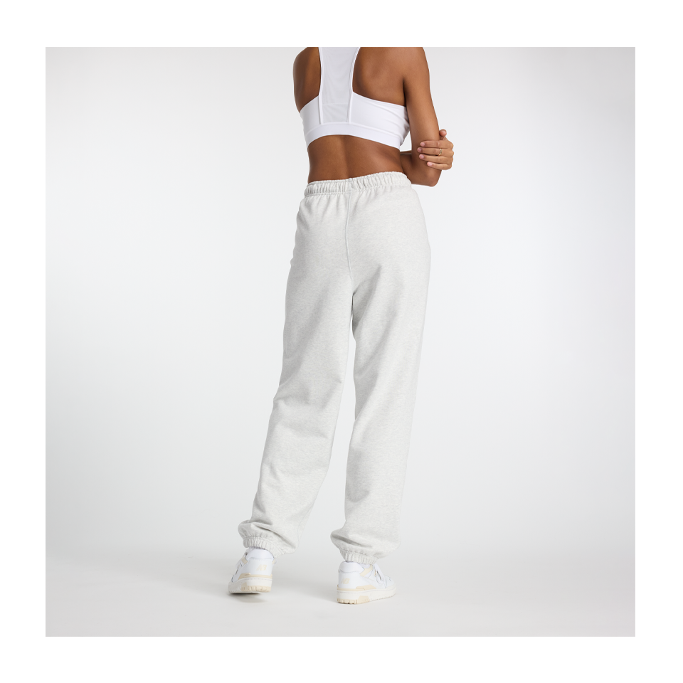 New Balance Women's Athletics French Terry Jogger Ash Heather