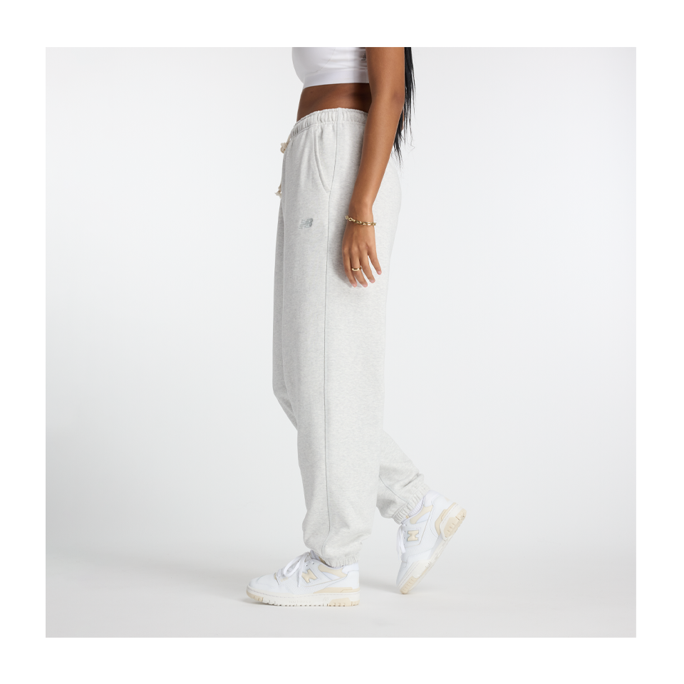 New Balance Women's Athletics French Terry Jogger Ash Heather