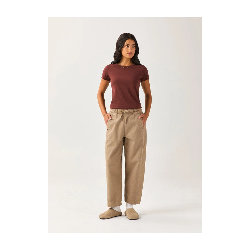 DUER Women's PurePima Slim Crew Chestnut