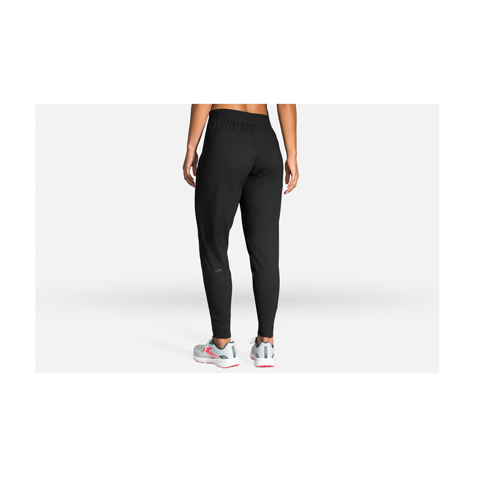 Brooks Women's Momentum Thermal Pant Black