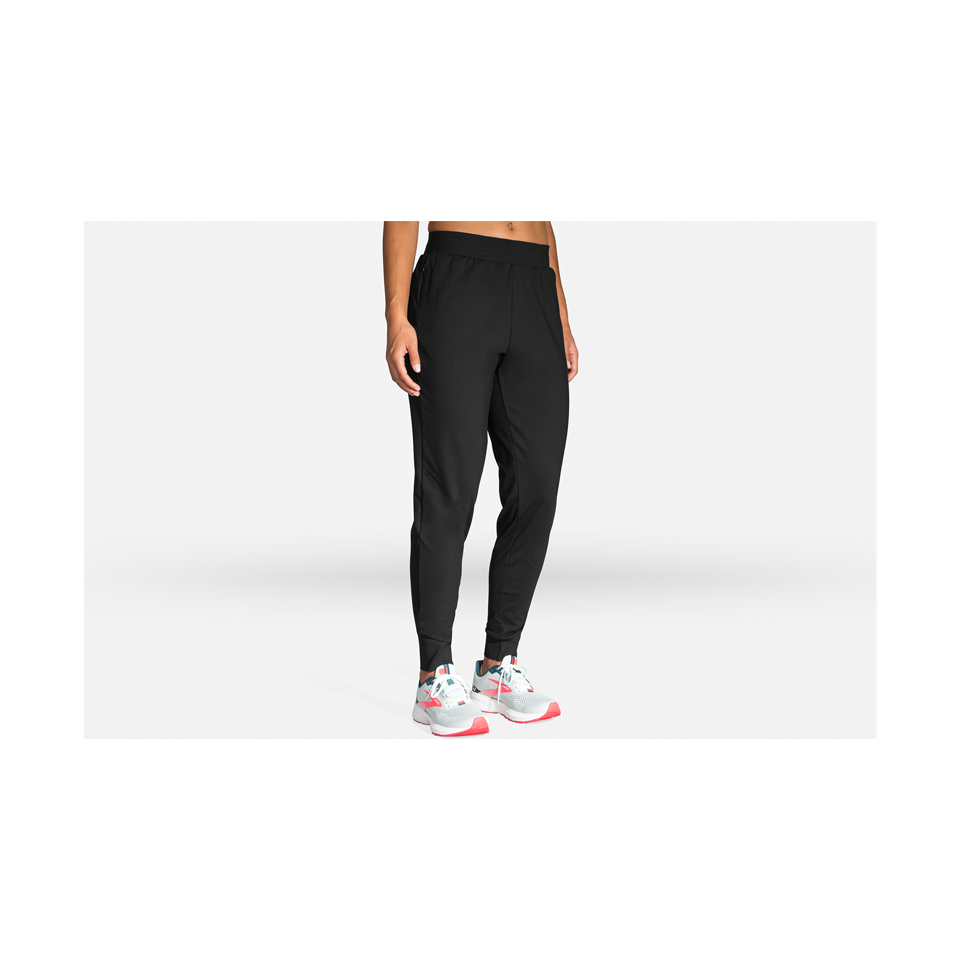 Brooks Women's Momentum Thermal Pant Black