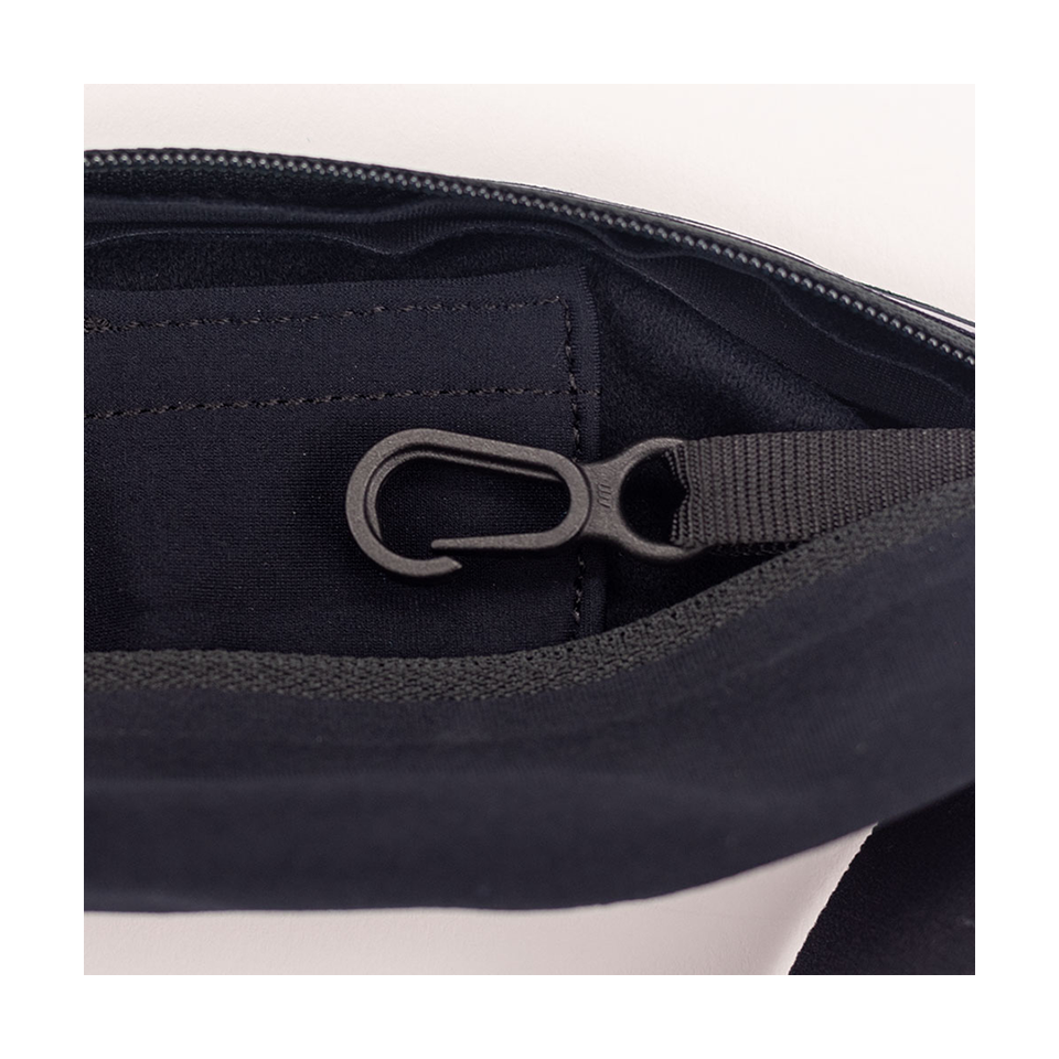 Nathan Mirage Pak Adjustable Belt Black