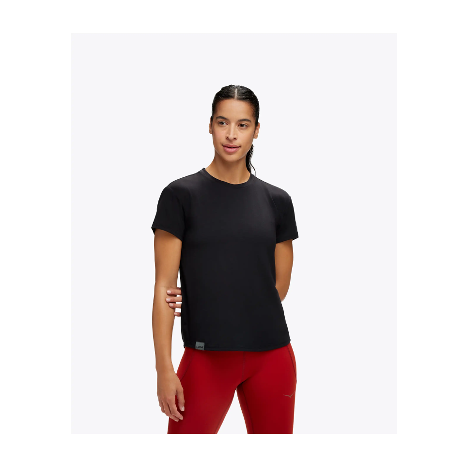 HOKA Women's HOKA Essential Tee Black Main image
