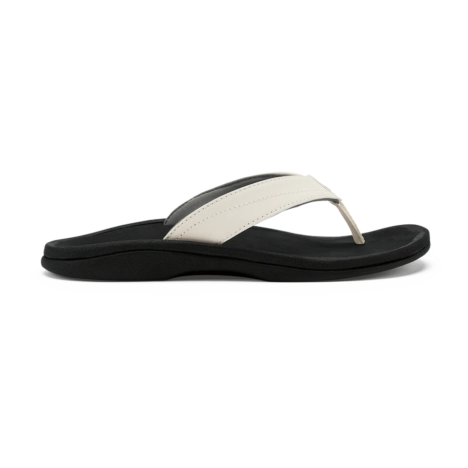 OluKai Women's 'Ohana Bright White/Black Main image