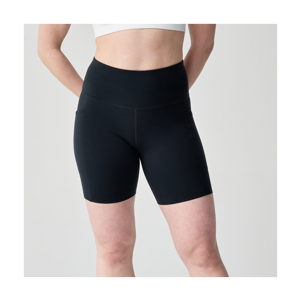 Brooks Women's Chaser 7" Short Tight Black Main image