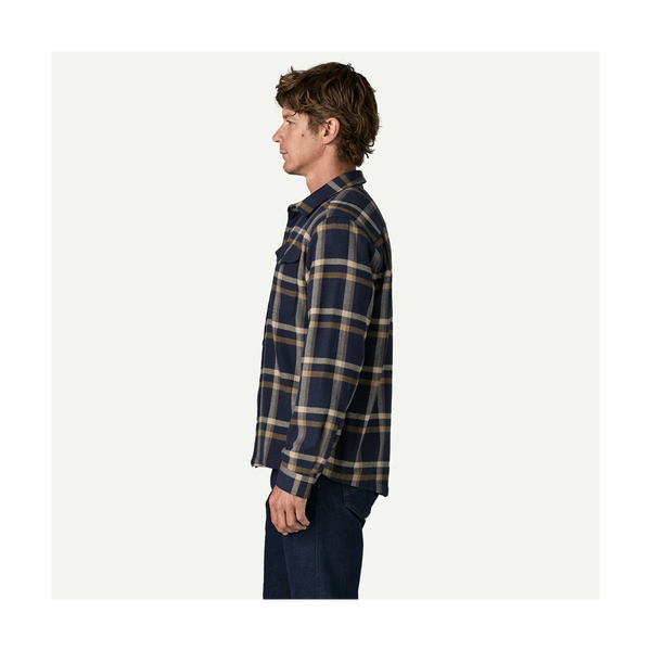 Patagonia Men's Fjord Flannel Shirt Crossing: New Navy