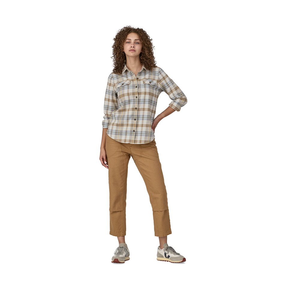 Patagonia Women's Long-Sleeved Organic Cotton Midweight Fjord Flannel Shirt Fields: Natural