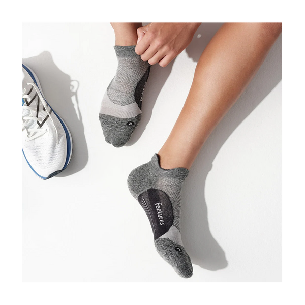 Feetures ELITE Light Cushion Tab Gray