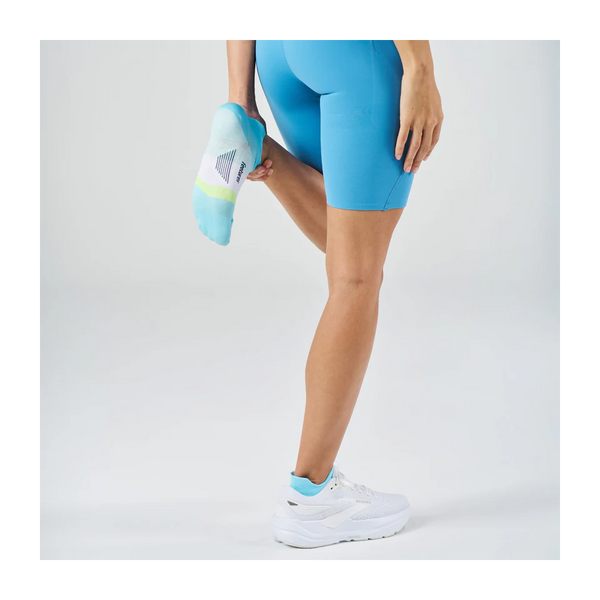 Feetures ELITE Ultra Light Tab Cool Plunge