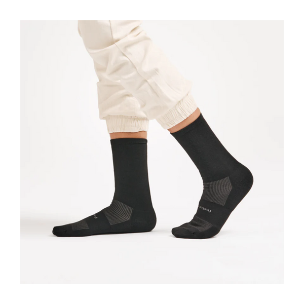 Feetures HIGH PERFORMANCE Max Cushion Crew Black