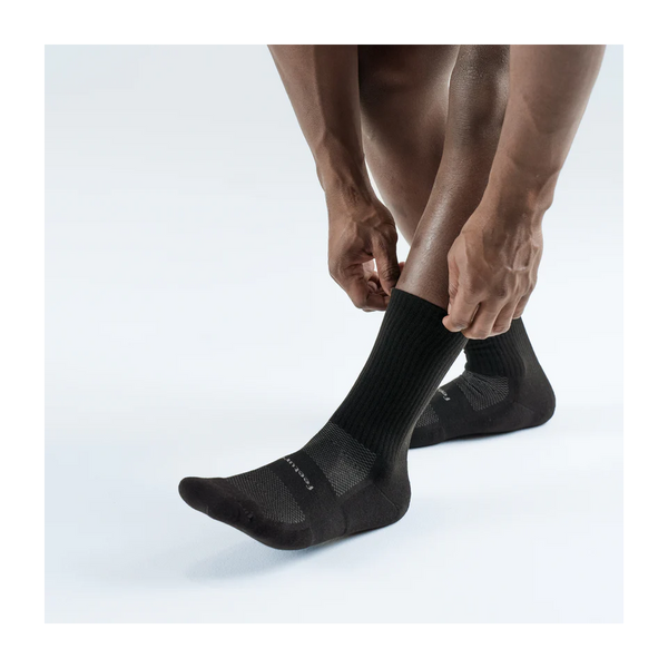 Feetures HIGH PERFORMANCE Max Cushion Crew Black