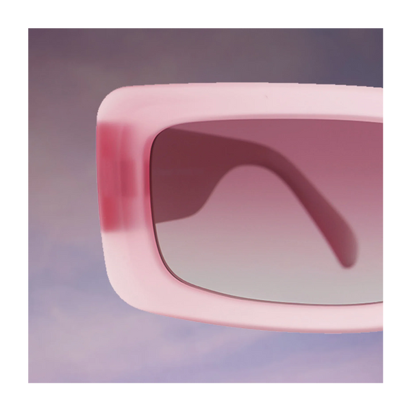 goodr Luxe G Seedy Strawberry Lemonade Stand