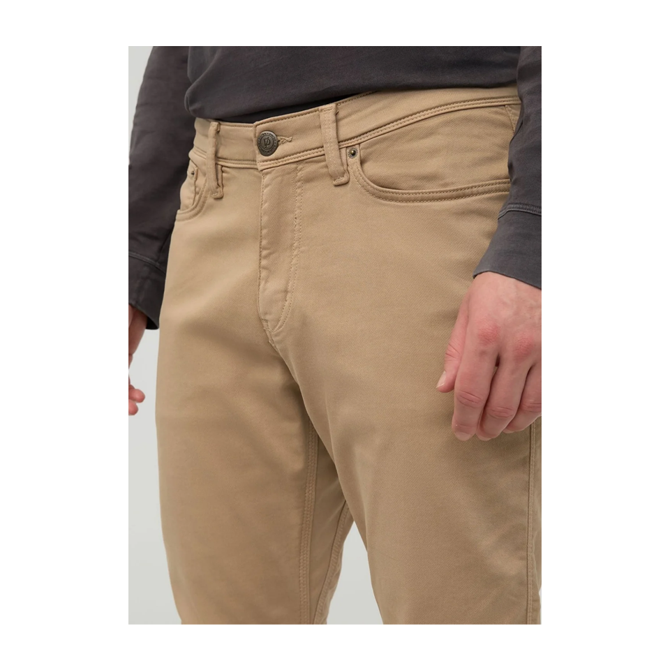 DUER Men's No Sweat Athletic Taper Desert Khaki
