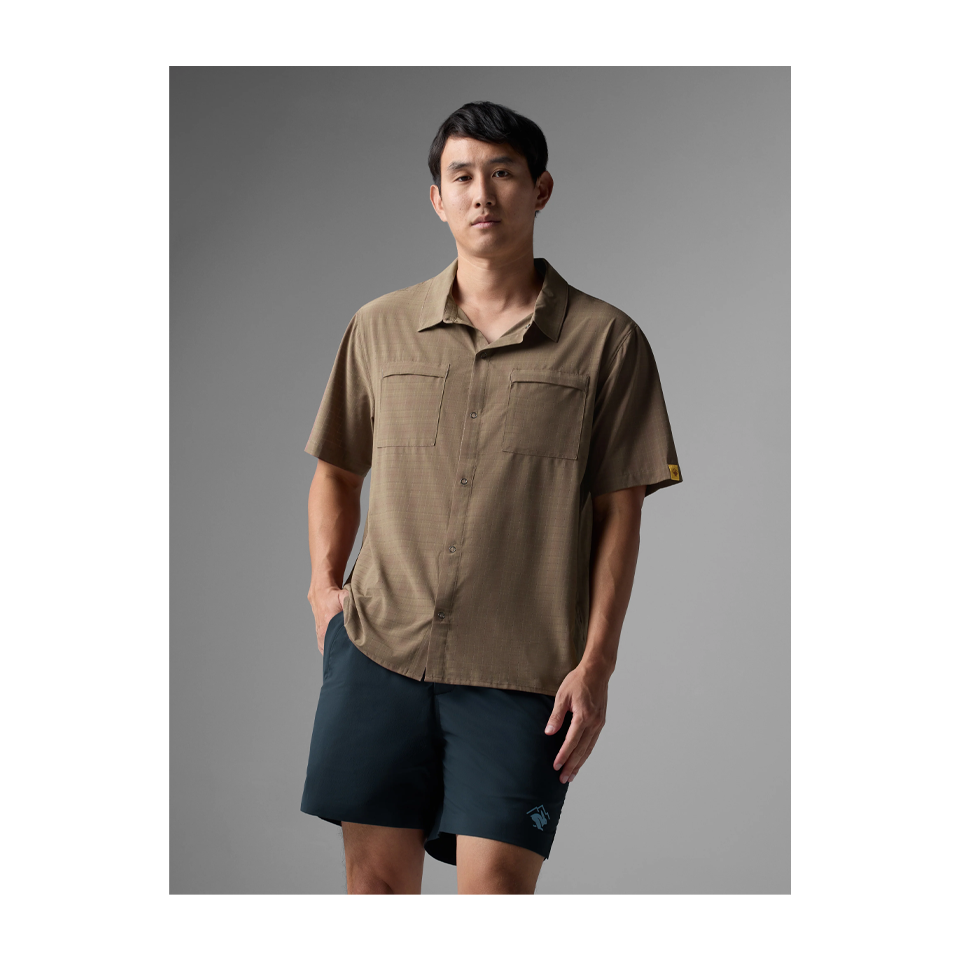 rabbit Men's High Country Relaxed SS Portabella Plaid Main image