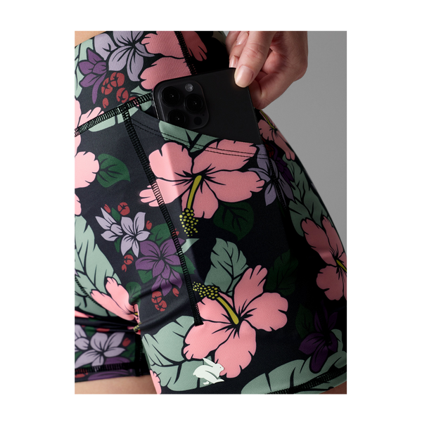 rabbit Women's Speed Leggy Short Hibiscus Floral
