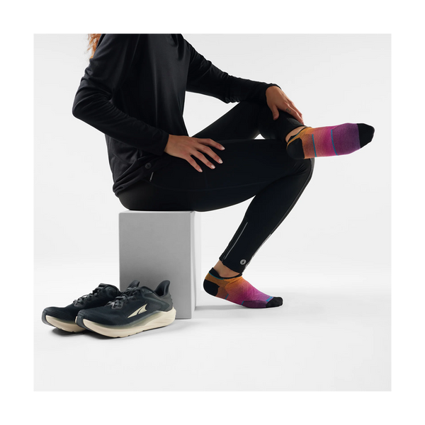 Smartwool Women's Run Ombre Print Low Ankle Socks Zero Cushion Tandoori Orange