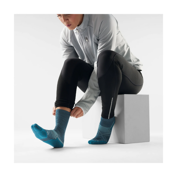 Smartwool Women's Run Cold Weather Crew Socks Targeted Cushion Twilight Blue