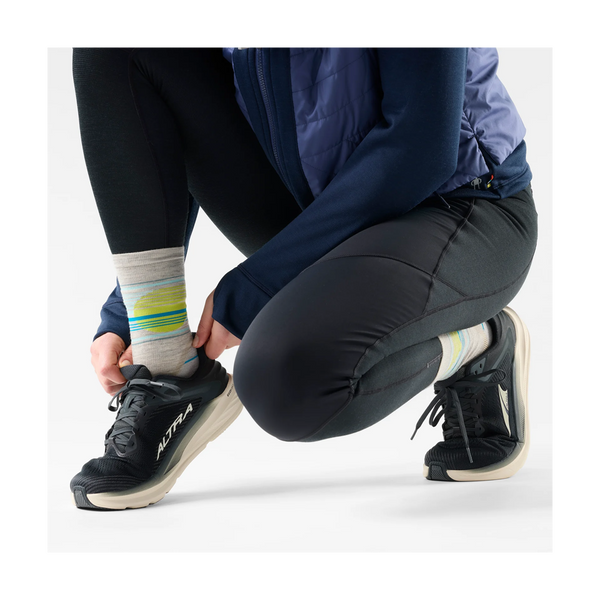Smartwool Women's Run Cold Weather Glow Track Crew Socks Targeted Cushion Ash