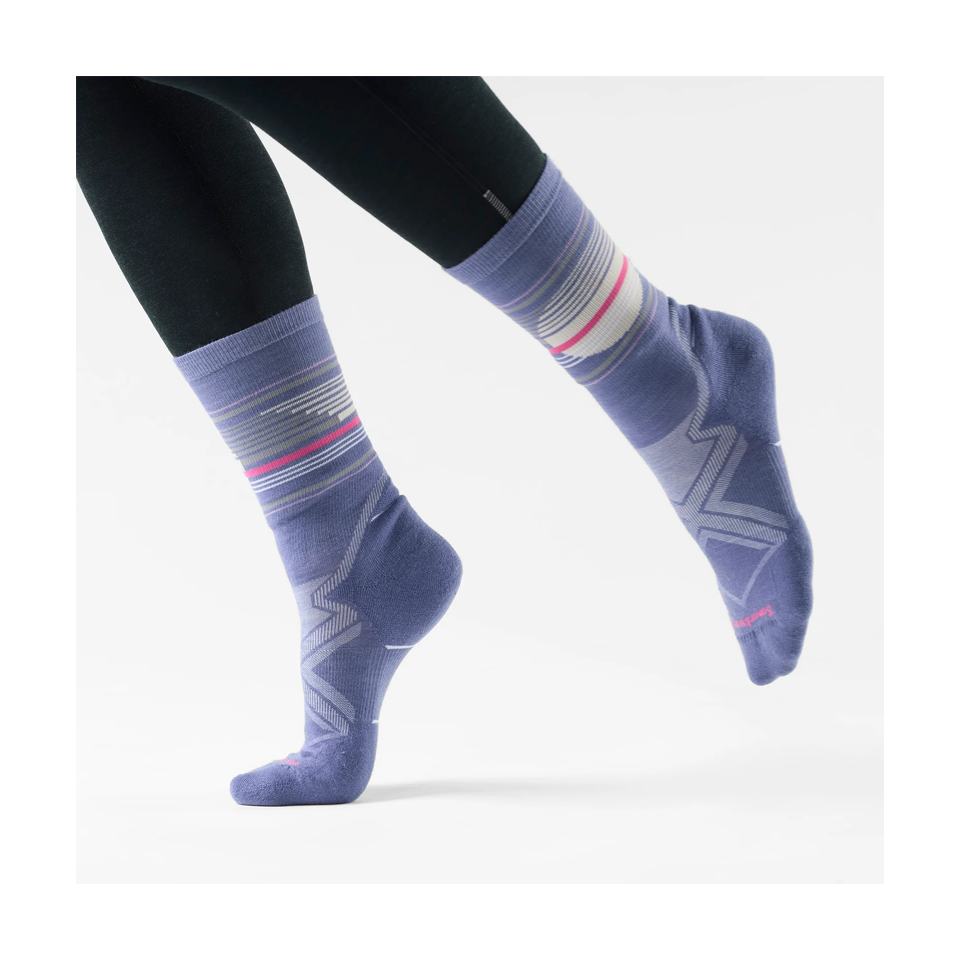 Smartwool Women's Run Cold Weather Glow Track Crew Socks Targeted Cushion Nightfall Blue