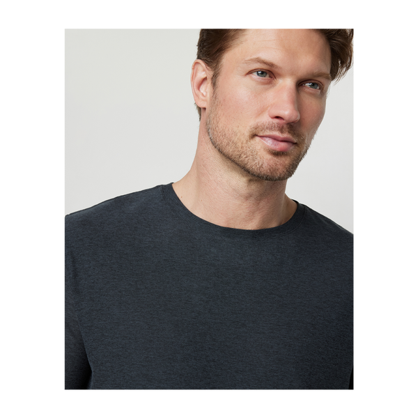 Vuori Men's Strato Tech Tee Charcoal Heather