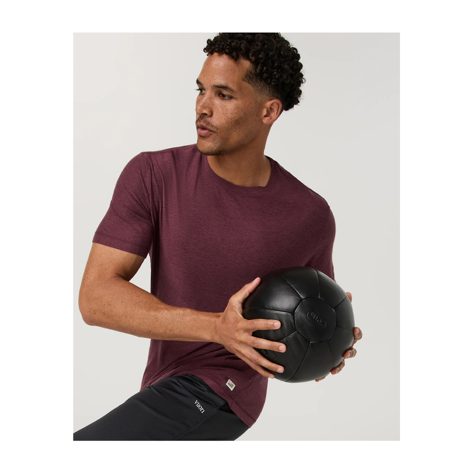 Vuori Men's Strato Tech Tee Fig Heather