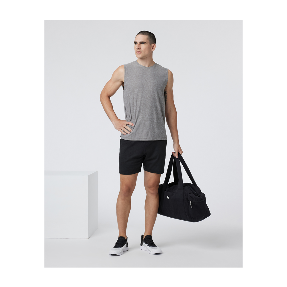 Vuori Men's Ponto Short Black Heather Secondary image