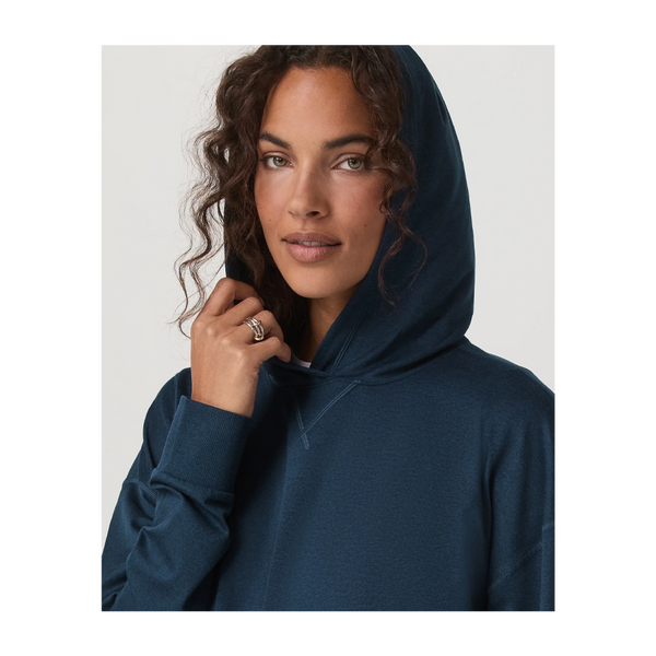 Vuori Women's Halo Modern Pullover Hoodie Blue Coast Heather