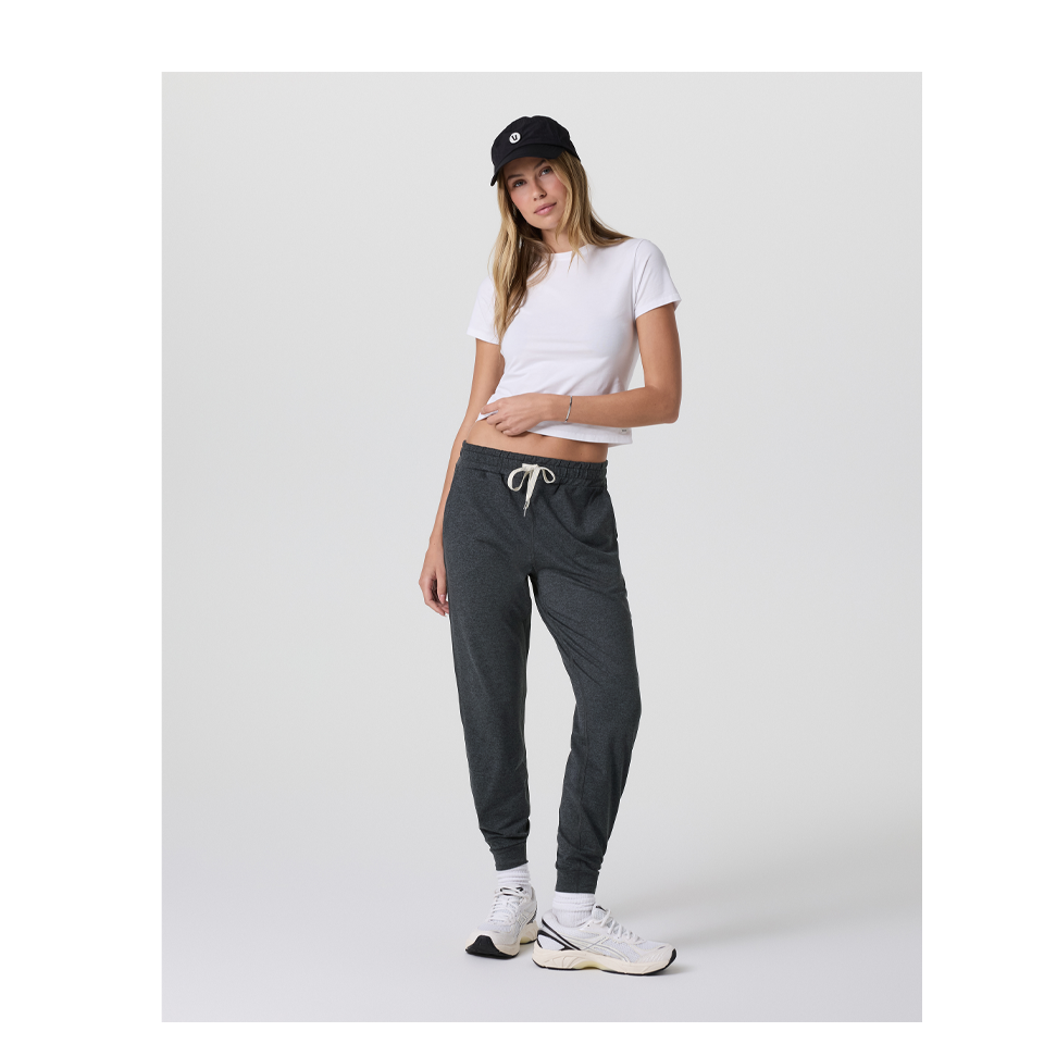 Vuori Women's Performance Jogger Charcoal Heather